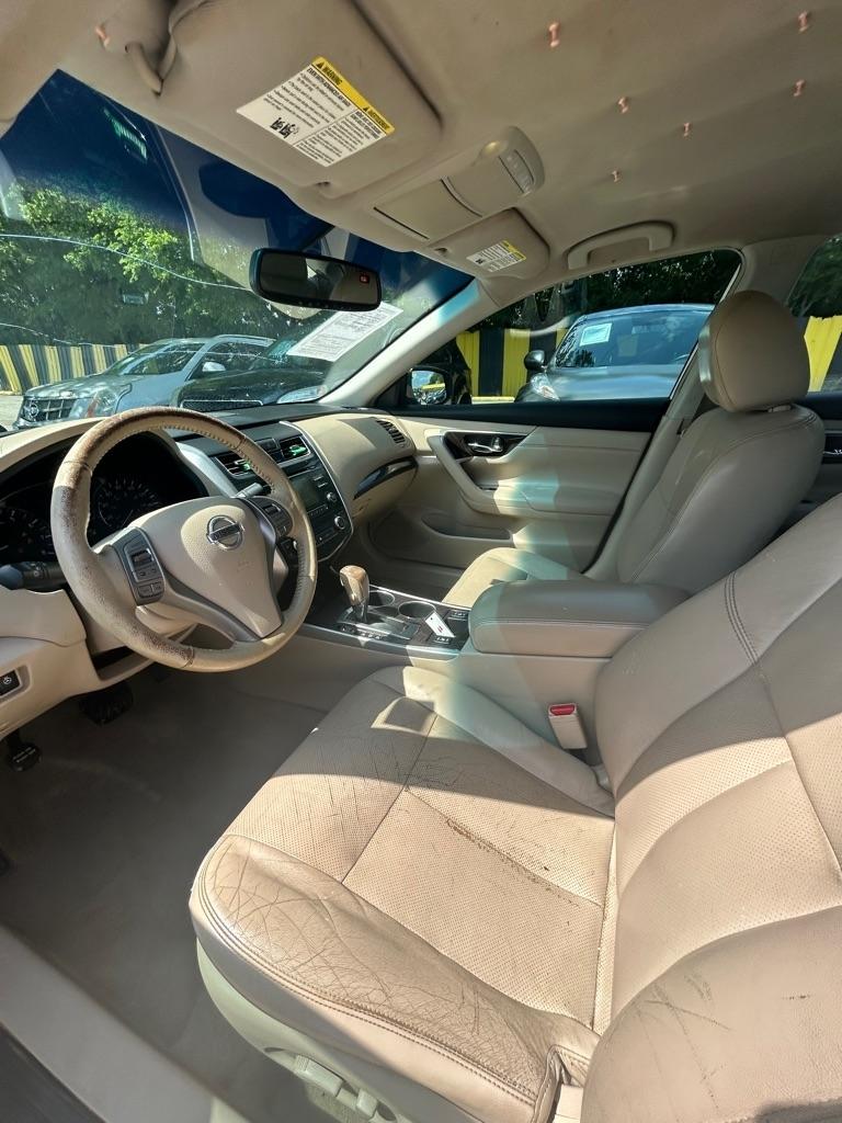 Nissan Altima  2013