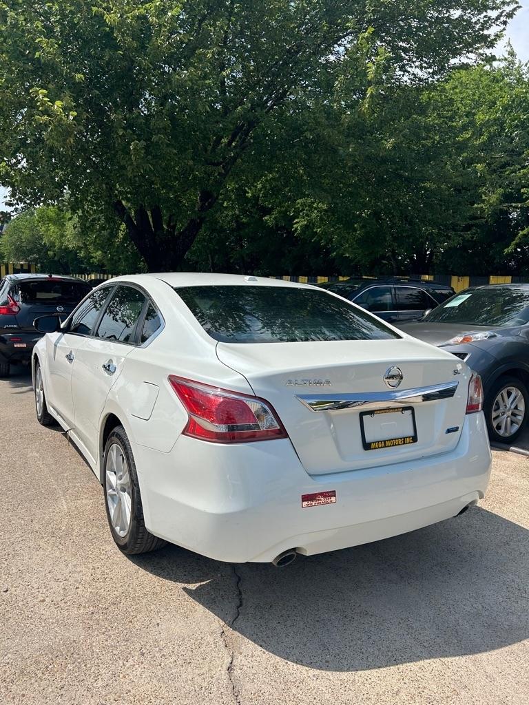 Nissan Altima  2013