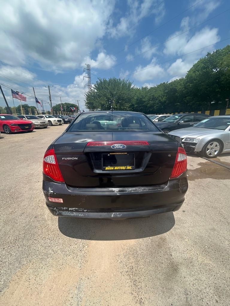 Ford Fusion  2010
