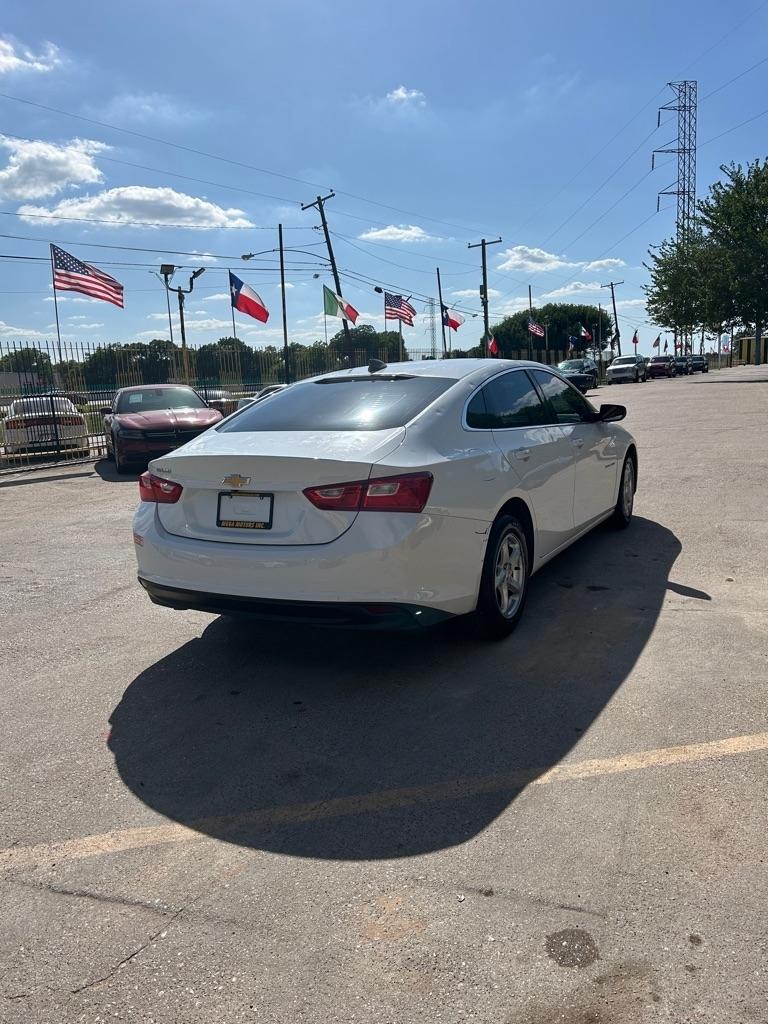 Chevrolet Malibu  2017