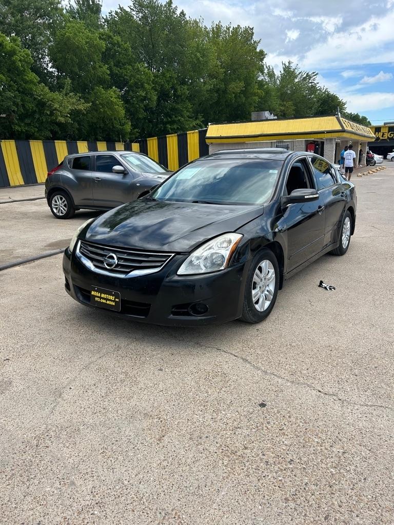 Nissan Altima  2012