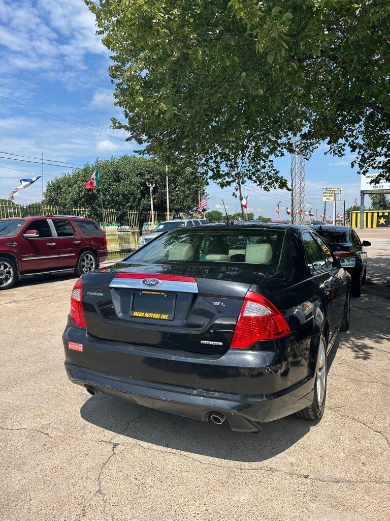 Ford Fusion  2011