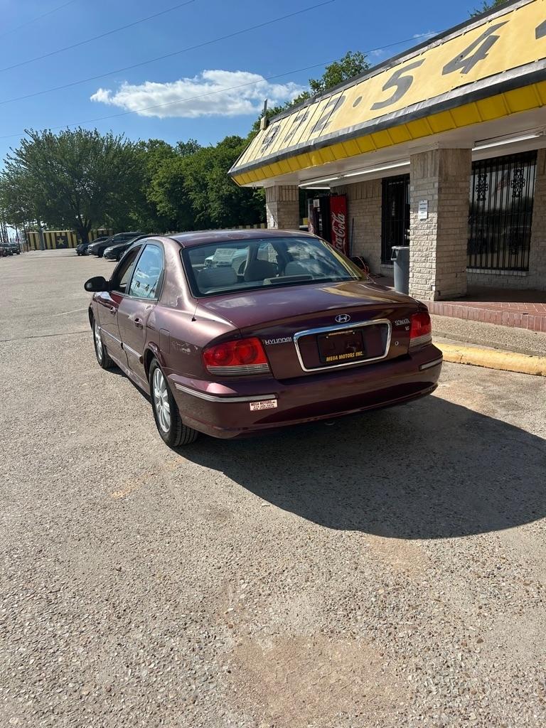 Hyundai Sonata  2005