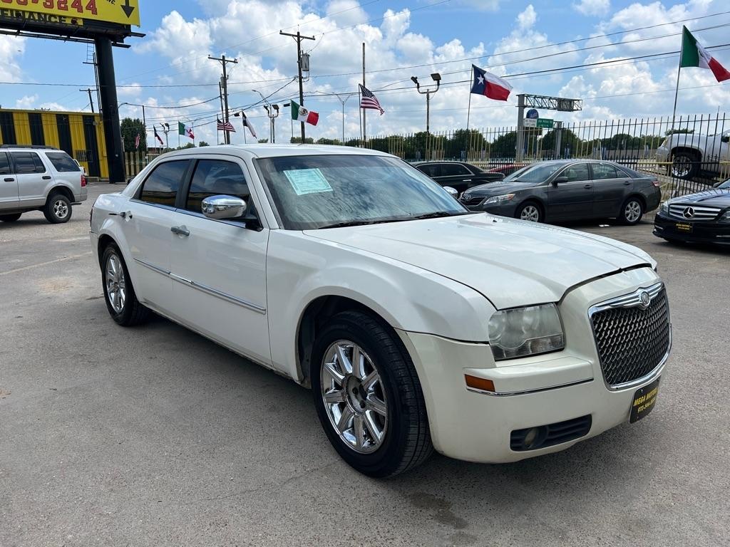 Chrysler 300  2010
