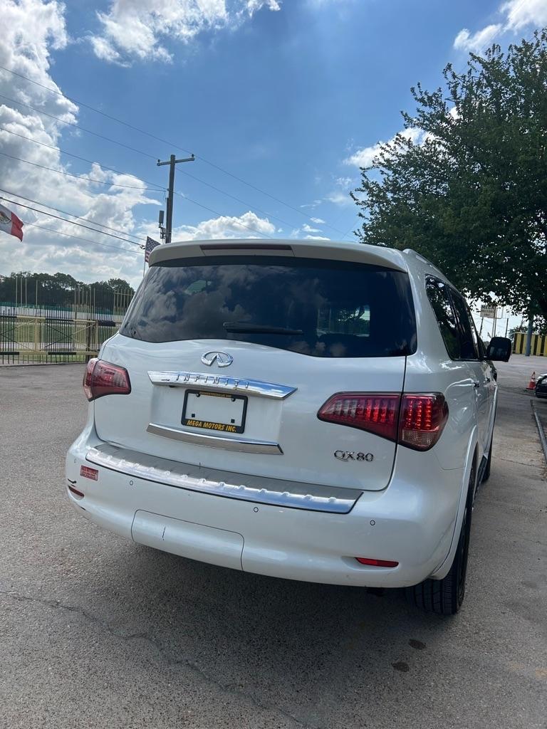 Infiniti QX80  2016