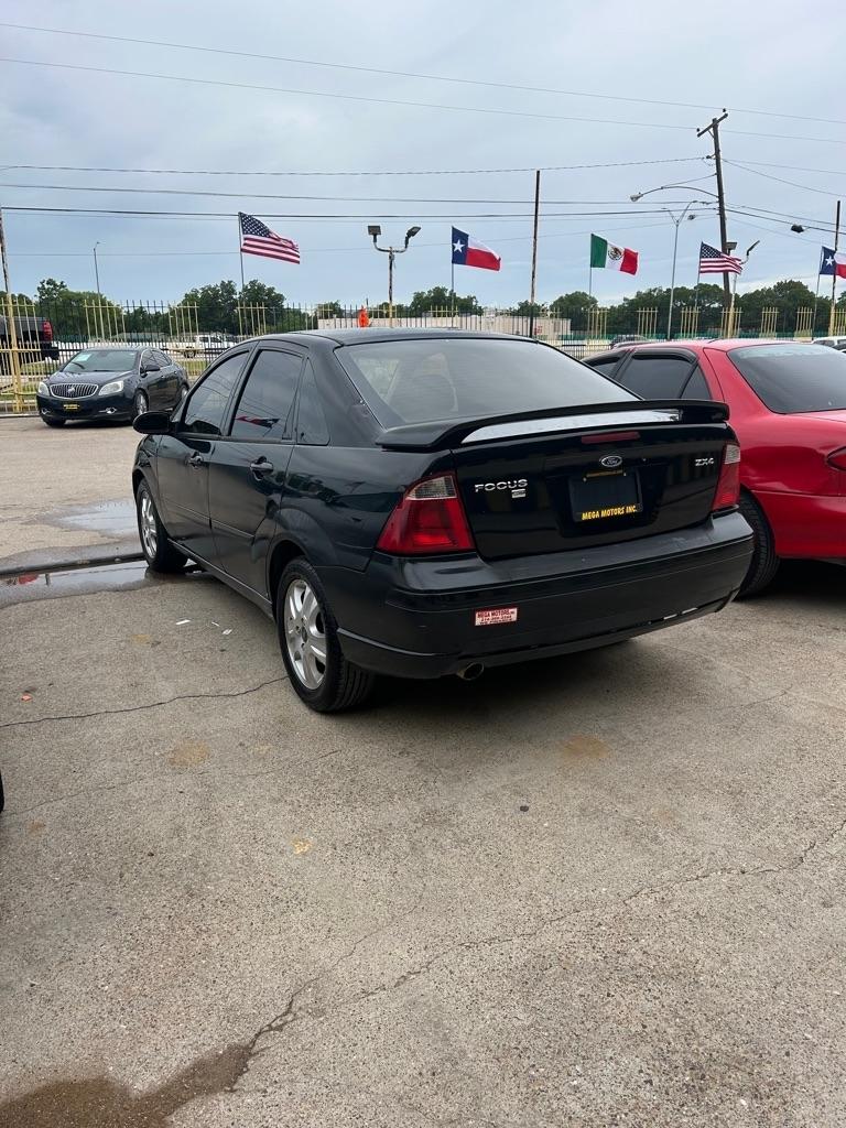 Ford Focus  2005