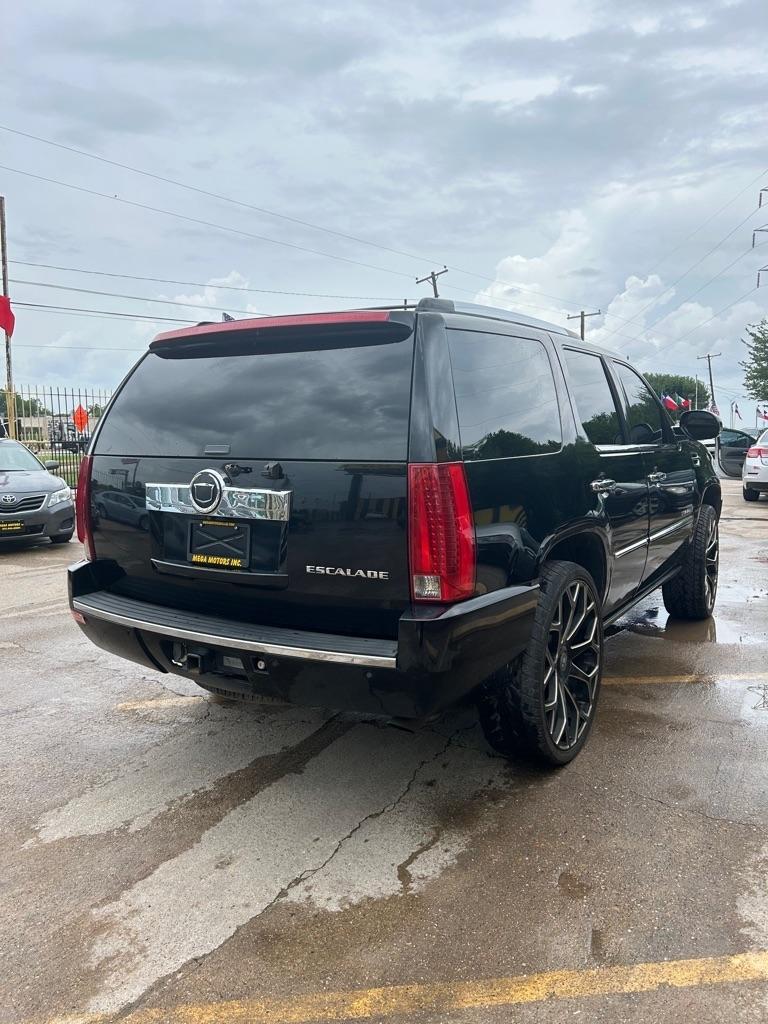 Cadillac Escalade  2008