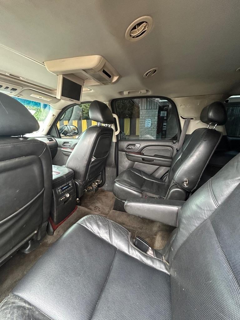 Cadillac Escalade  2008