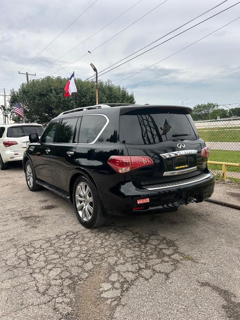 Infiniti QX56  2012