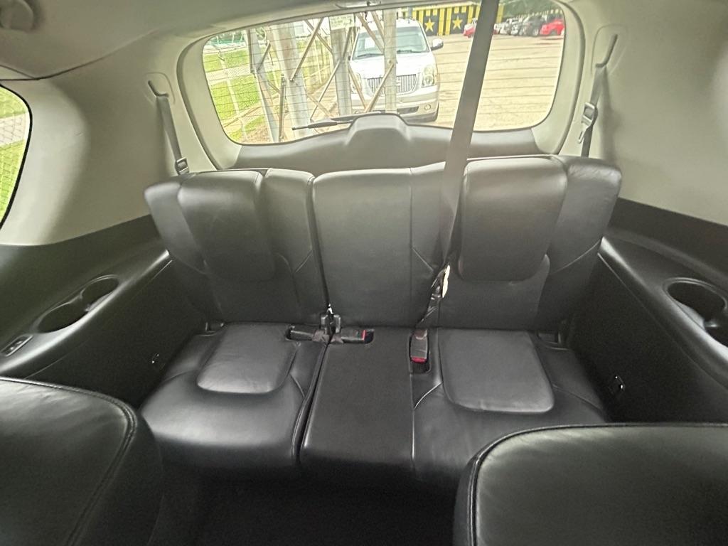 Infiniti QX56  2012