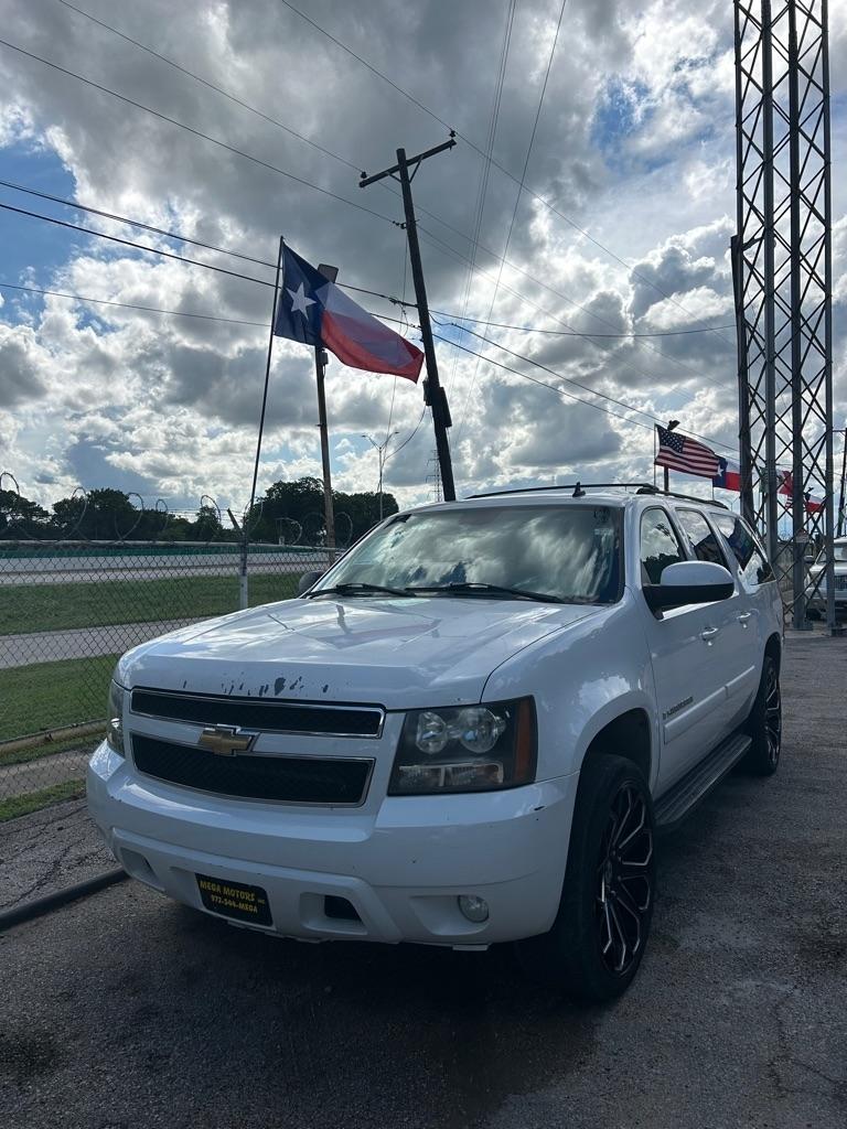 Chevrolet Suburban  2007