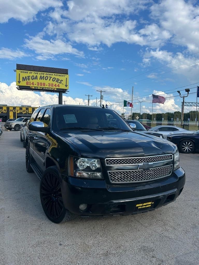 Chevrolet Tahoe  2012