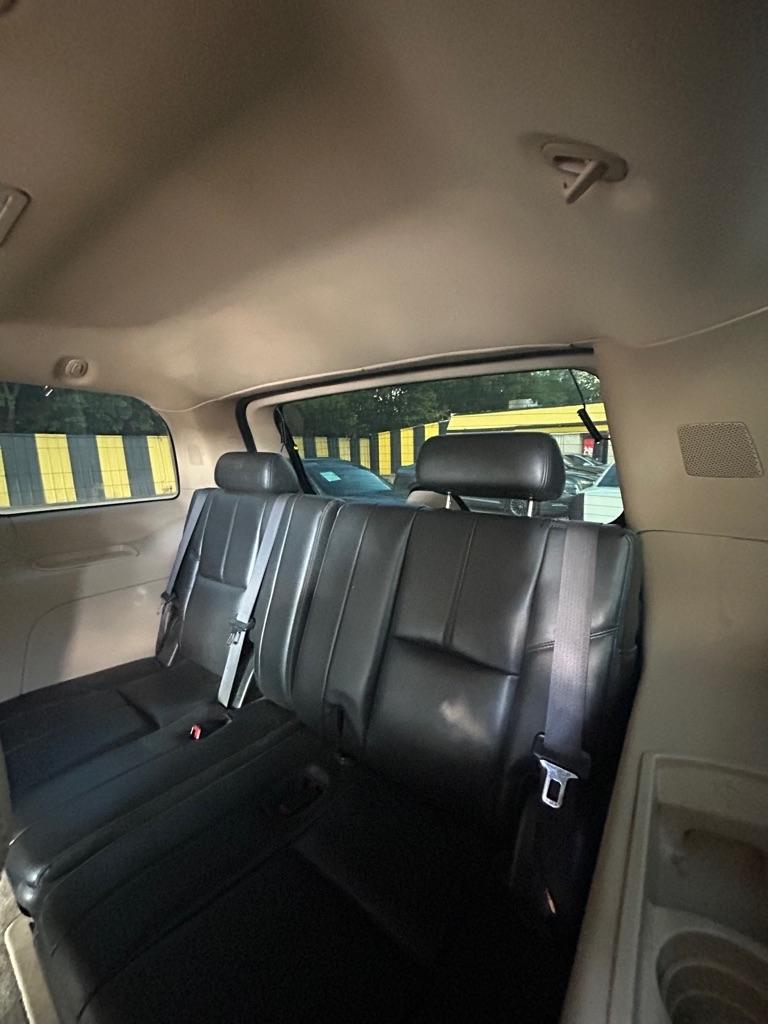 Chevrolet Tahoe  2012