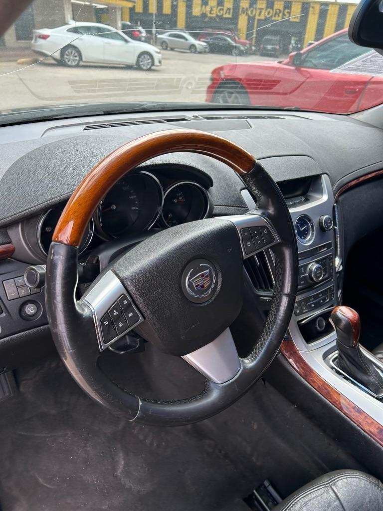 Cadillac CTS  2010