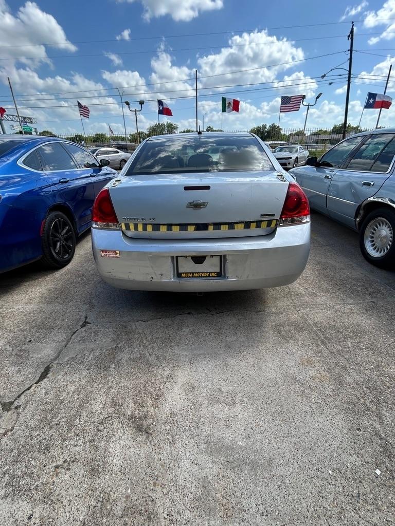Chevrolet Impala  2011