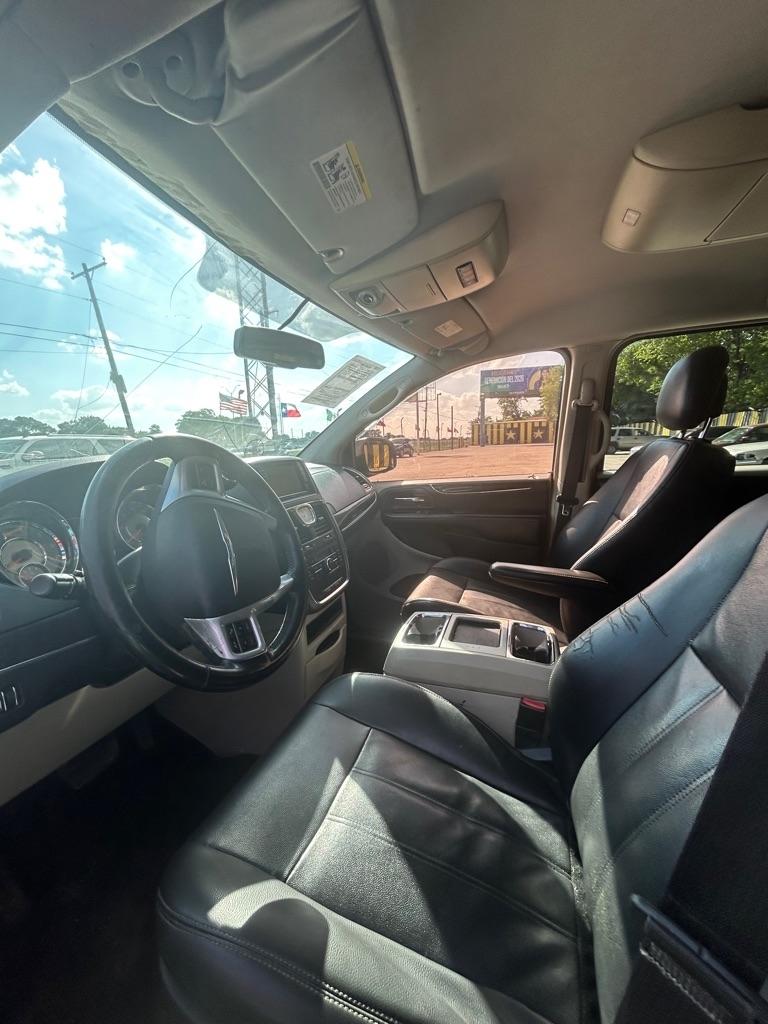 Chrysler Town & Country  2014