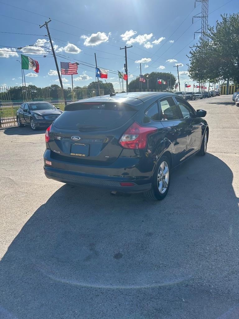 Ford Focus  2013