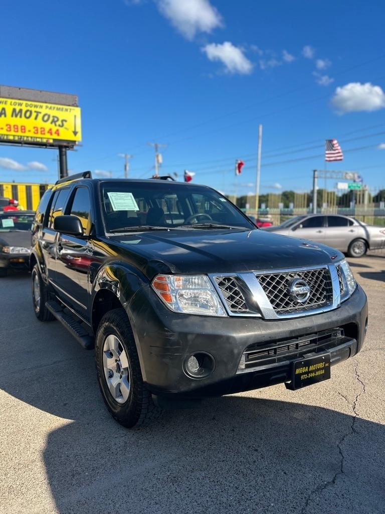 Nissan Pathfinder  2011