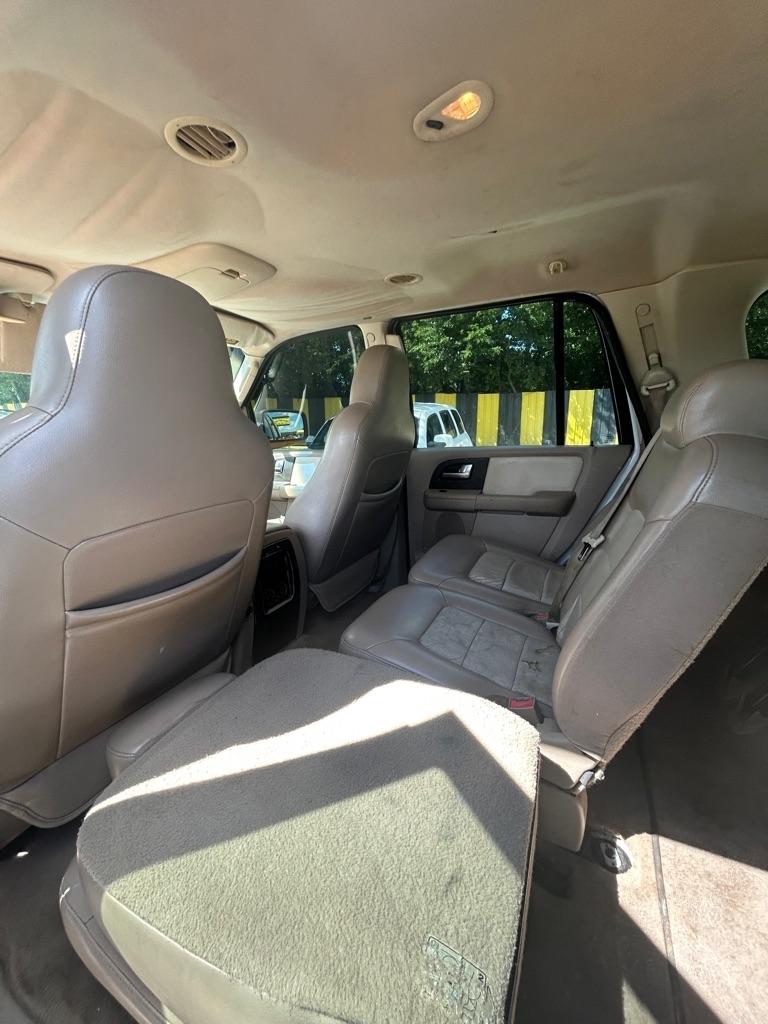 Ford Expedition  2004