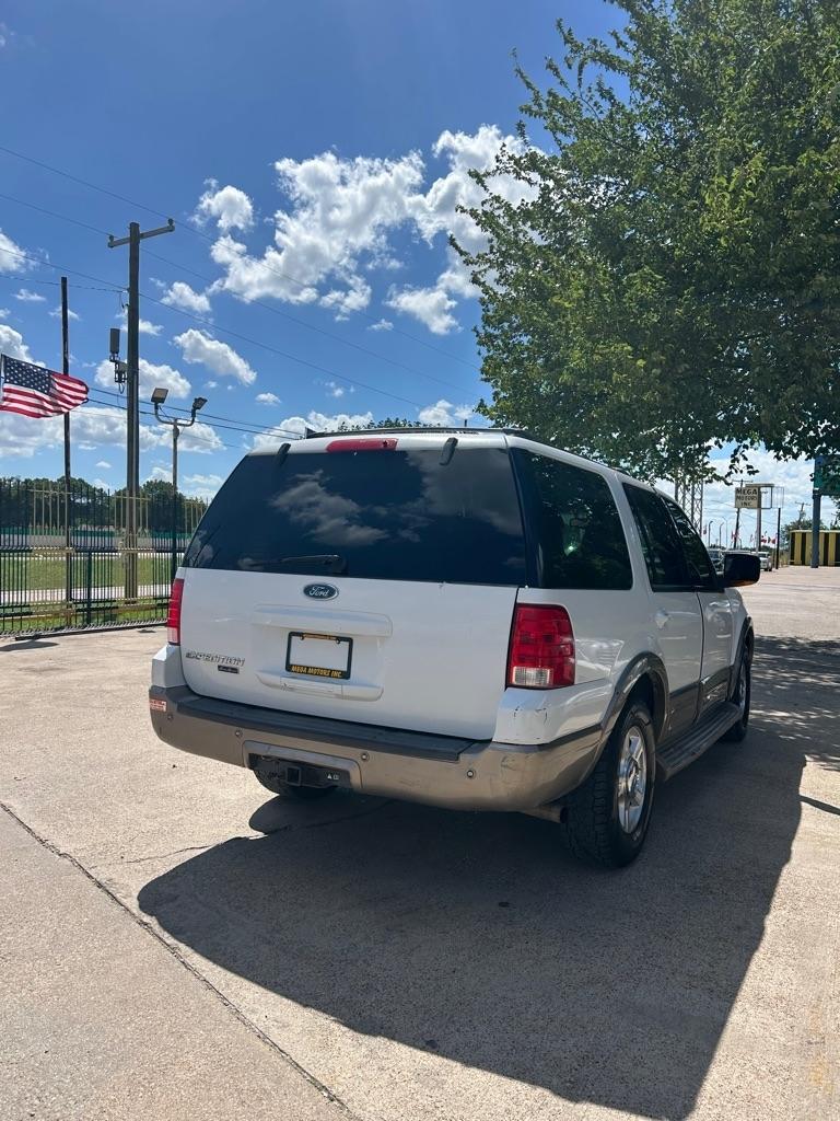 Ford Expedition  2004