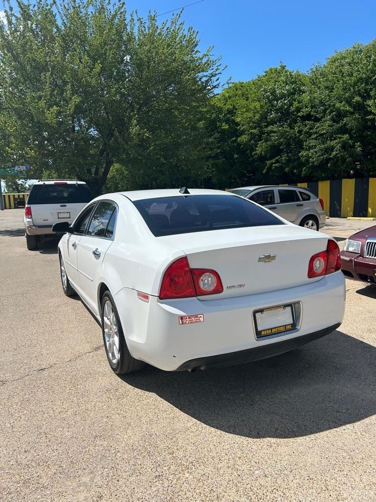 Chevrolet Malibu  2012
