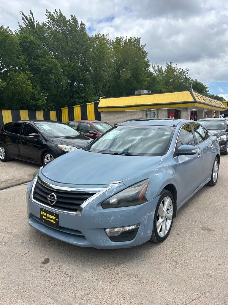 Nissan Altima  2015