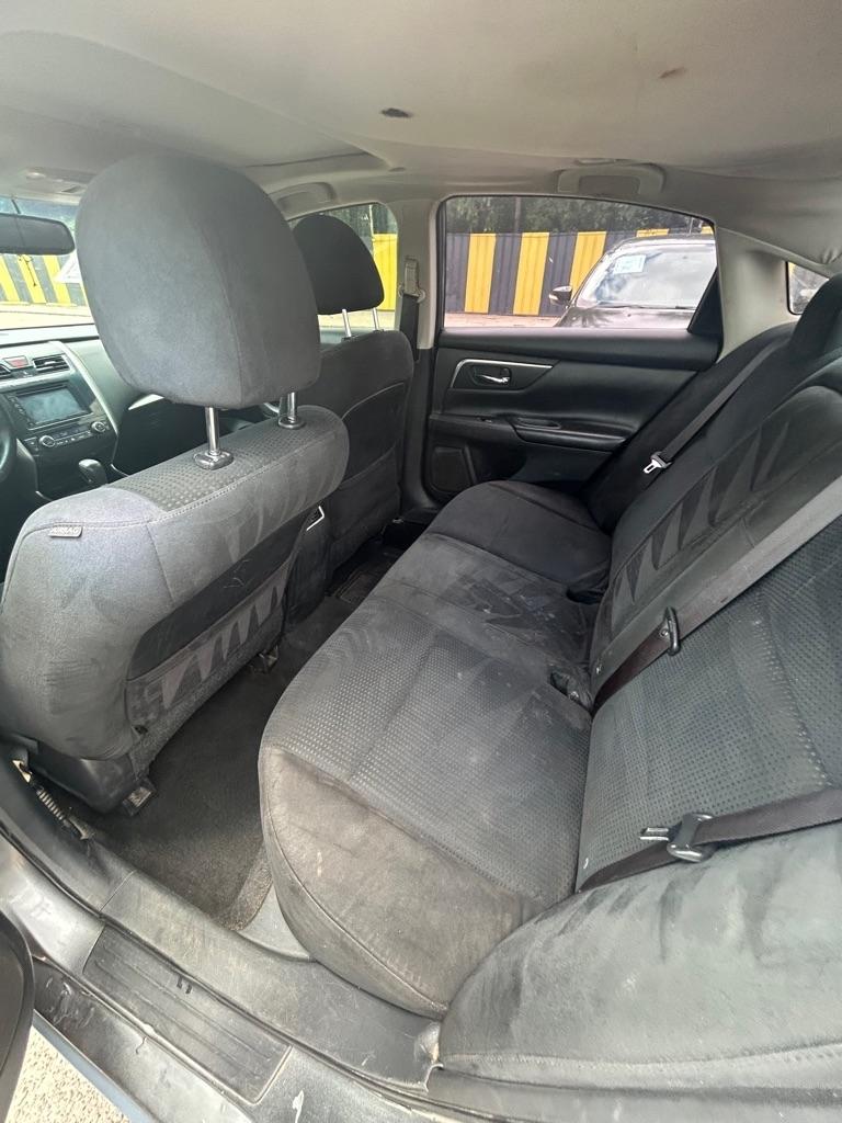 Nissan Altima  2015
