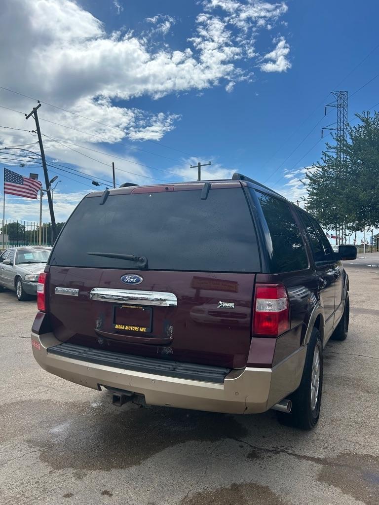 Ford Expedition  2011