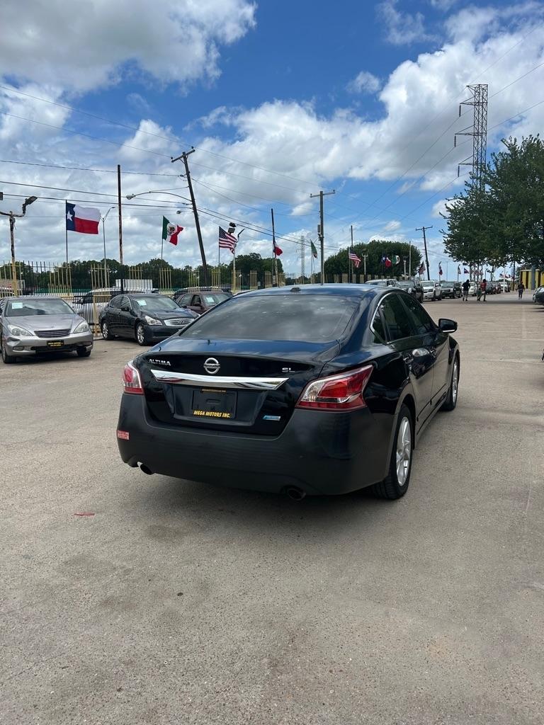 Nissan Altima  2013