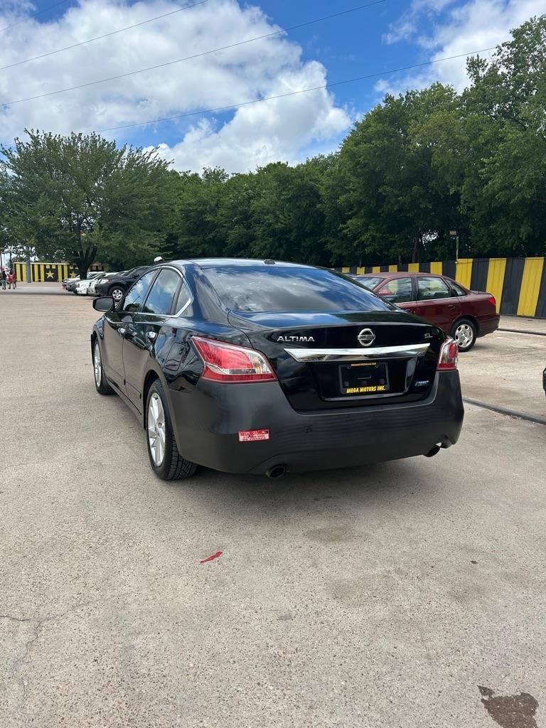Nissan Altima  2013