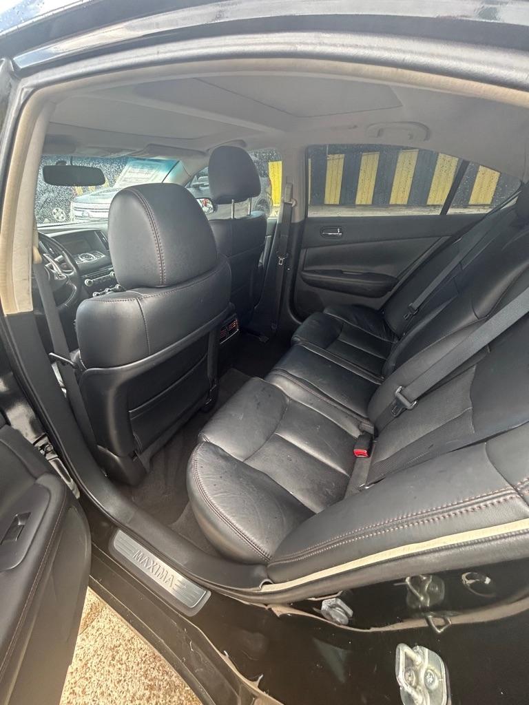 Nissan Maxima  2012