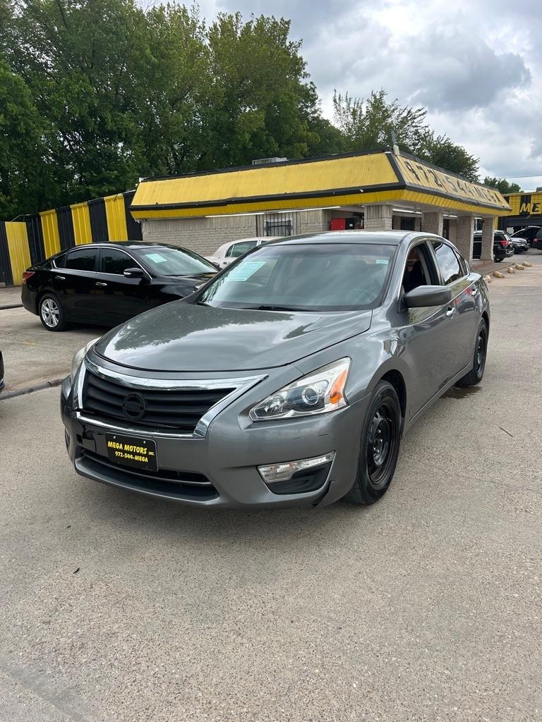 Nissan Altima  2014
