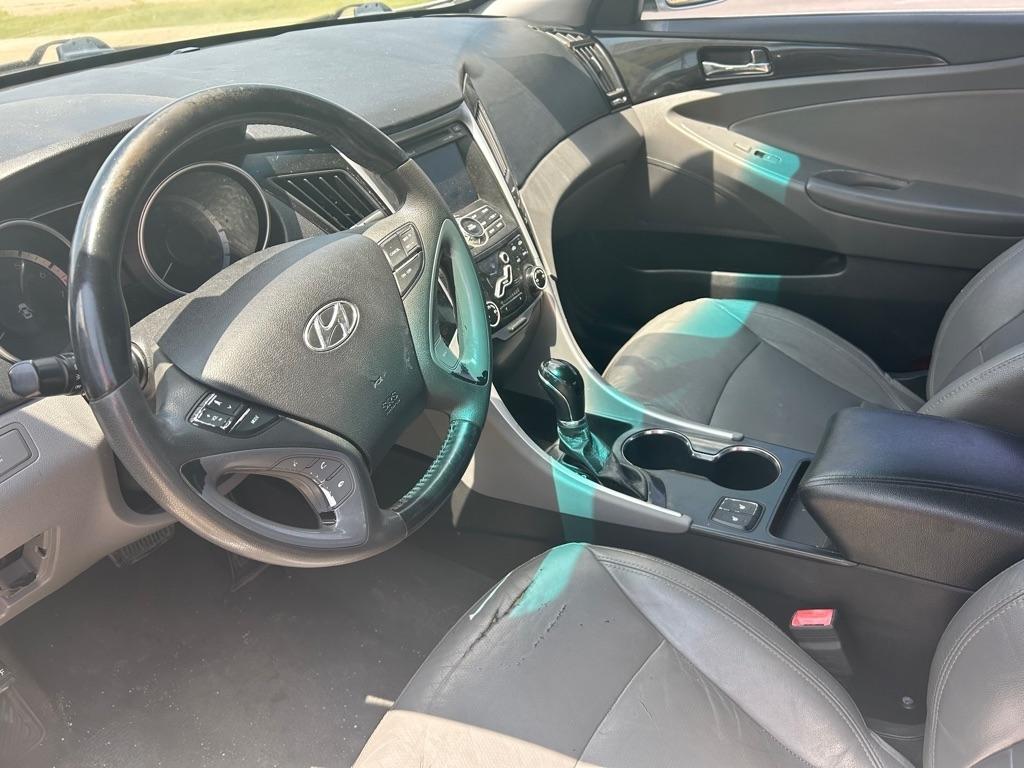 Hyundai Sonata  2011