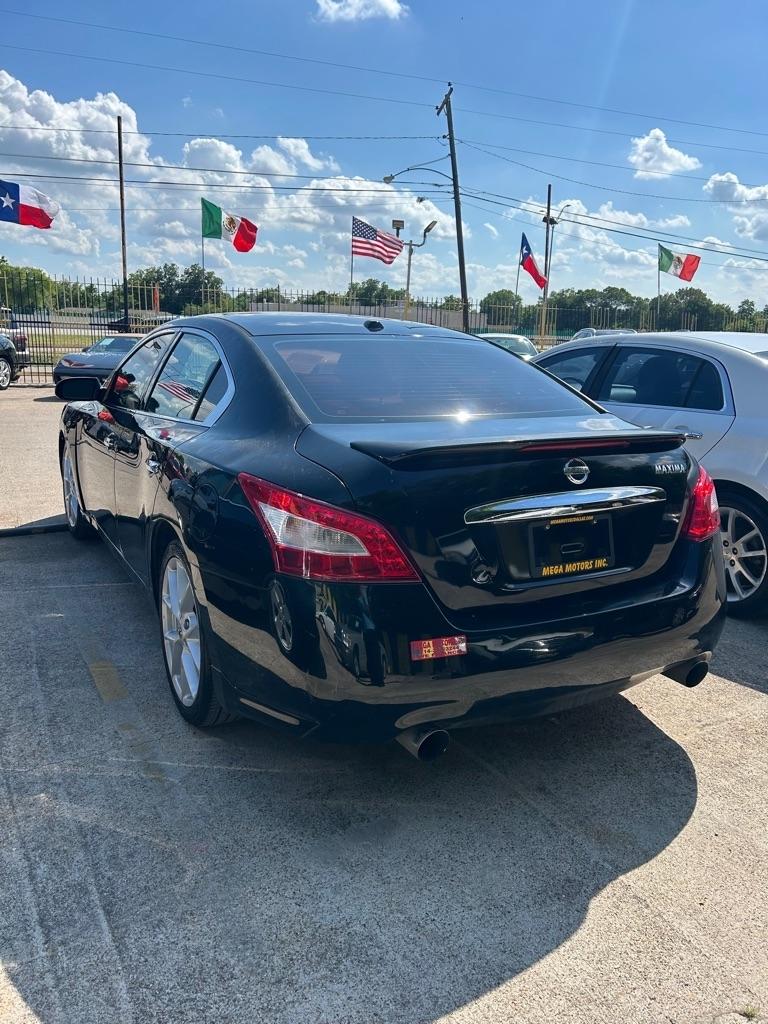 Nissan Maxima  2009