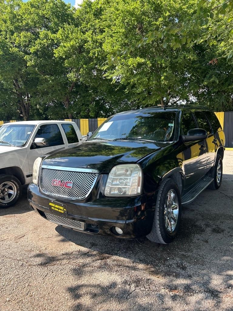 GMC Yukon Denali  2010