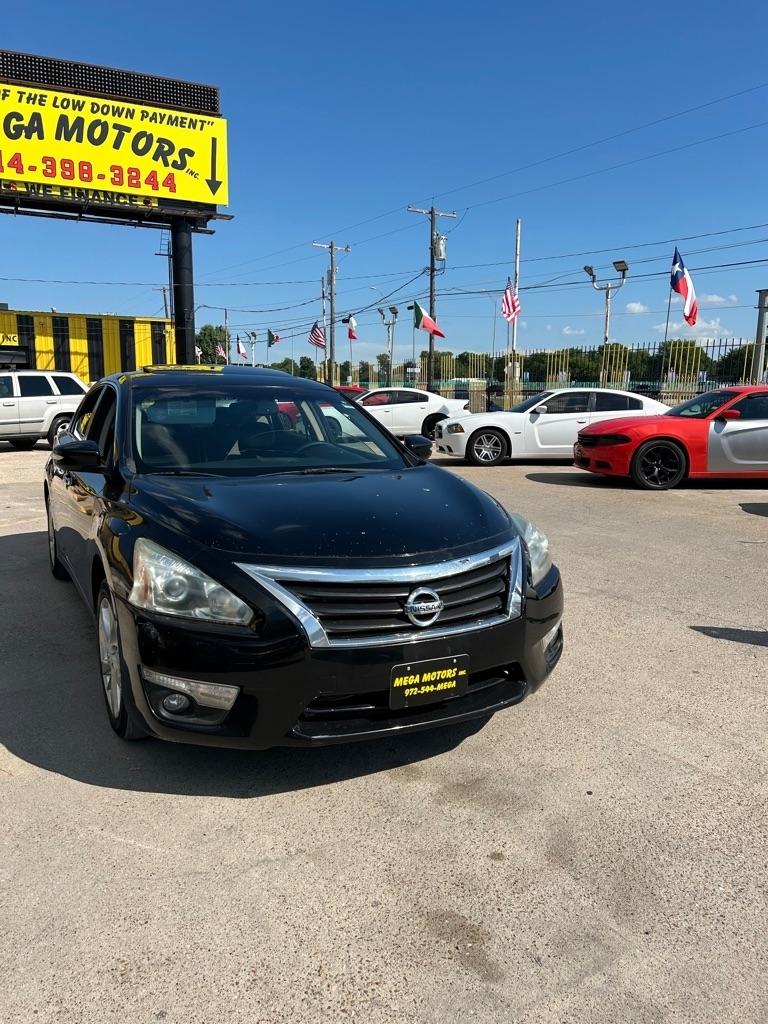 Nissan Altima  2014