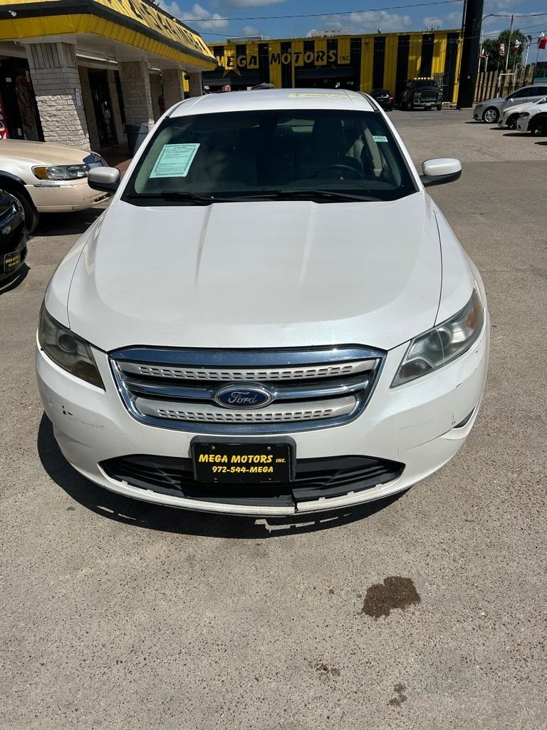 Ford Taurus  2011