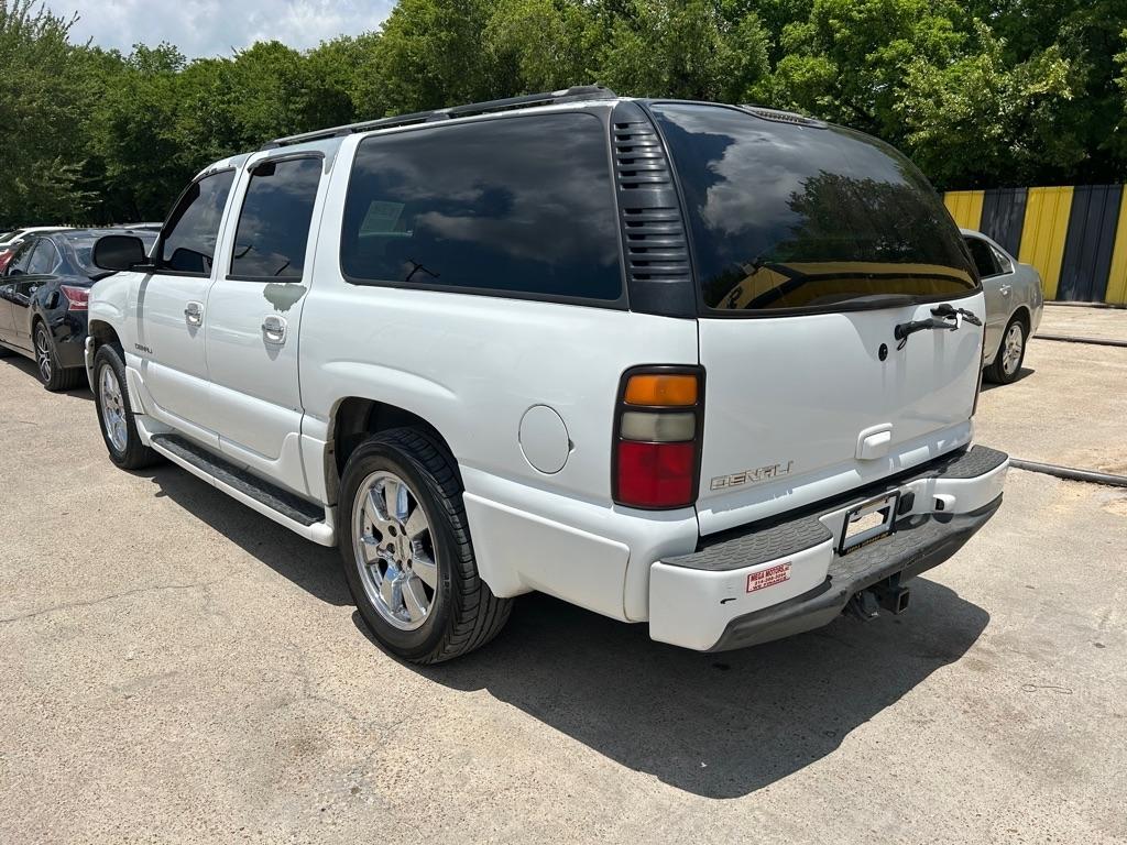 GMC Yukon Denali  2005