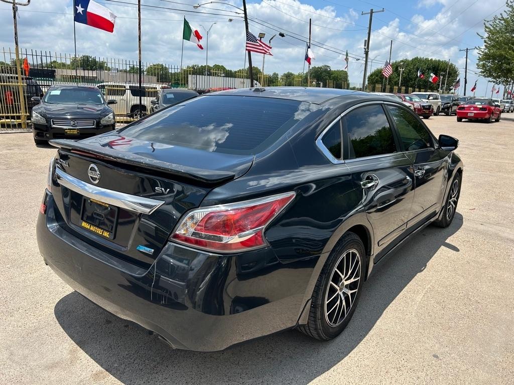 Nissan Altima  2014