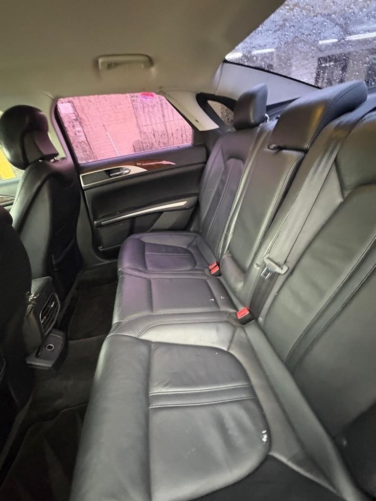Lincoln MKZ  2015