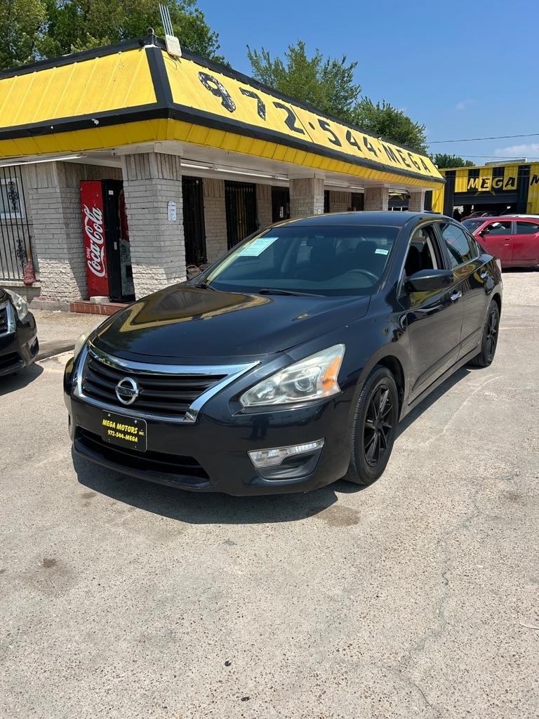 Nissan Altima  2014