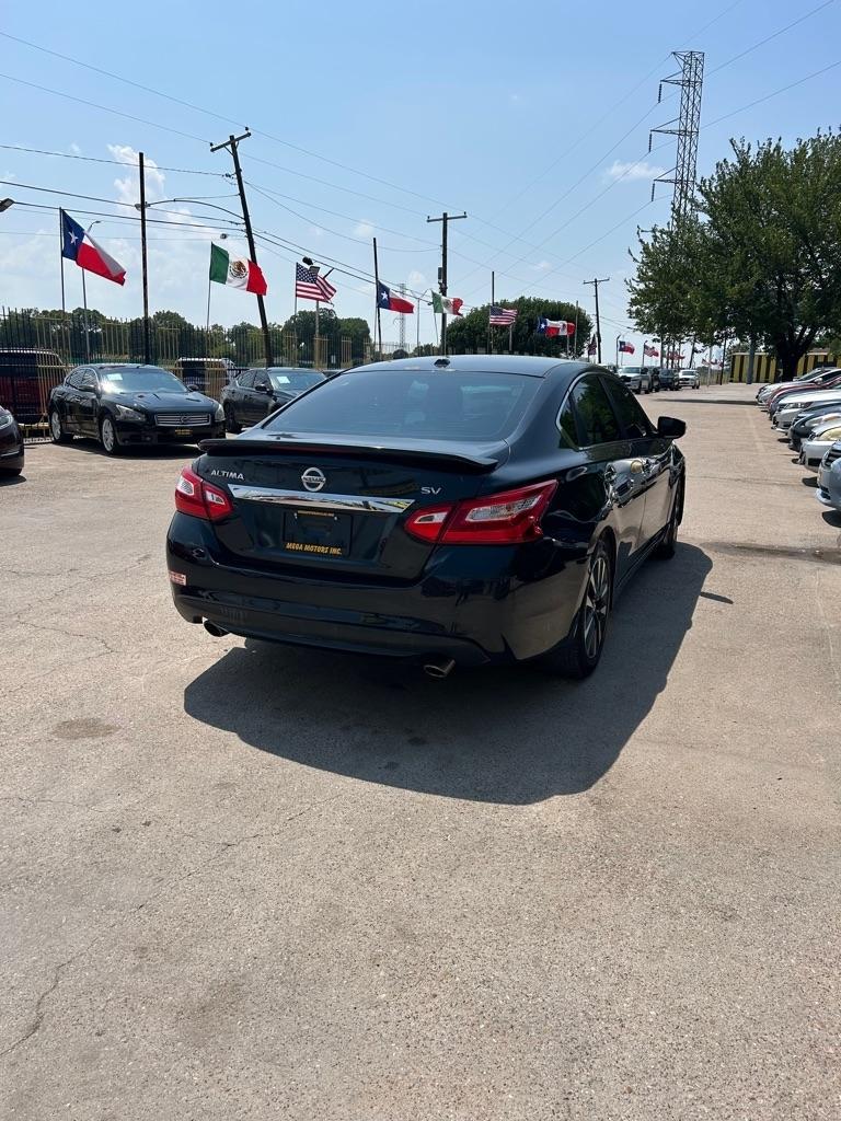 Nissan Altima  2016