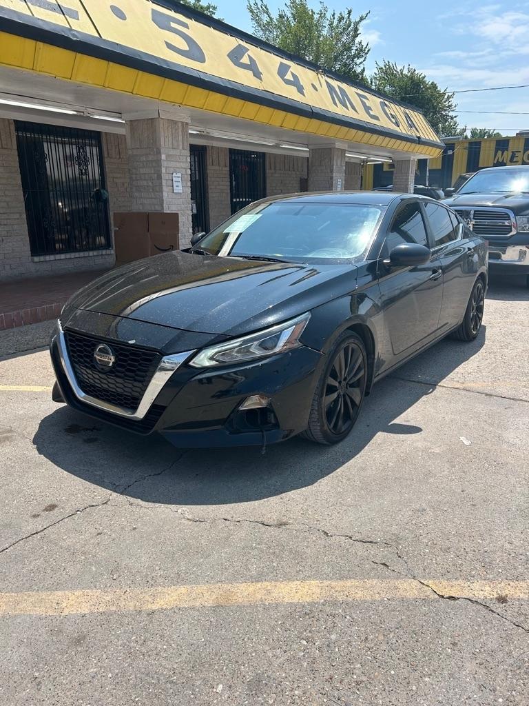Nissan Altima  2019