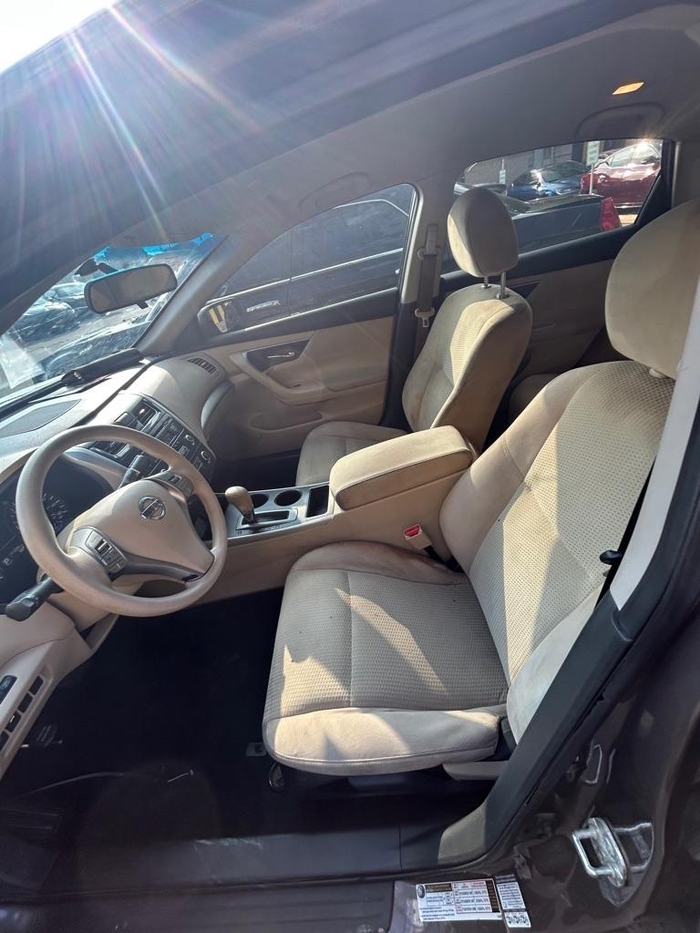 Nissan Altima  2015