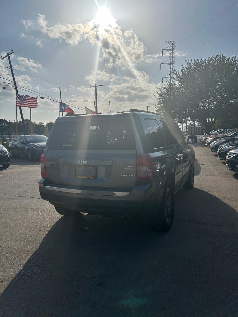 Jeep Patriot  2012