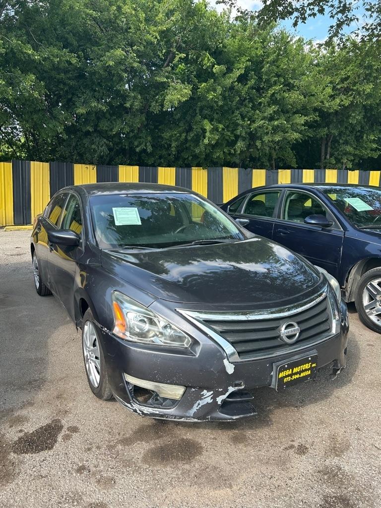 Nissan Altima  2013