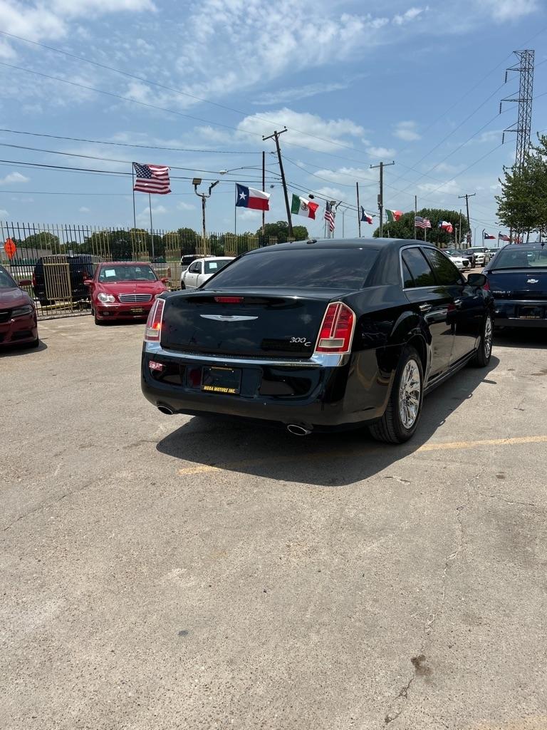 Chrysler 300  2014