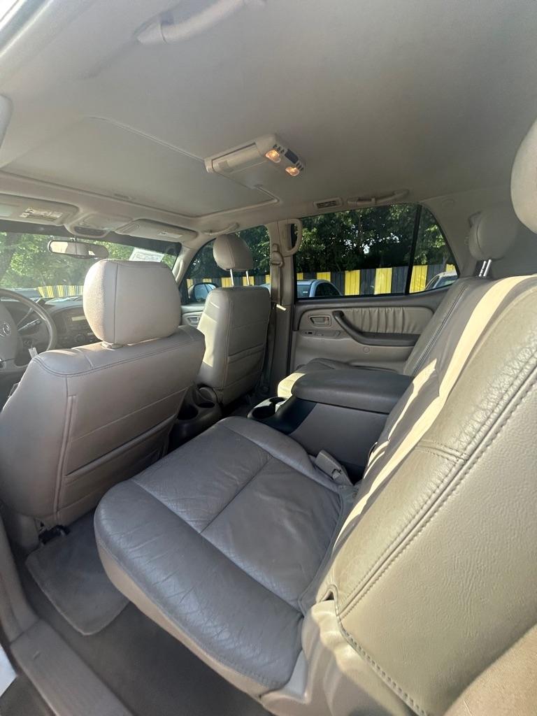 Toyota Sequoia  2006