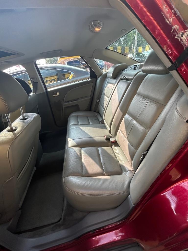 Ford Five Hundred  2005