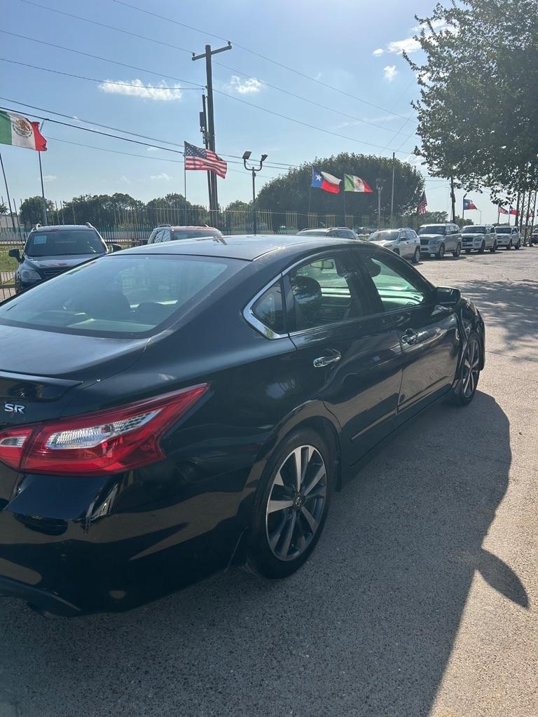 Nissan Altima  2016